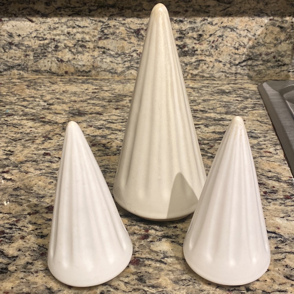TARGET THRESHOLD 3 CREAM CERAMIC TREES CHRISTMAS WONDERSHOP